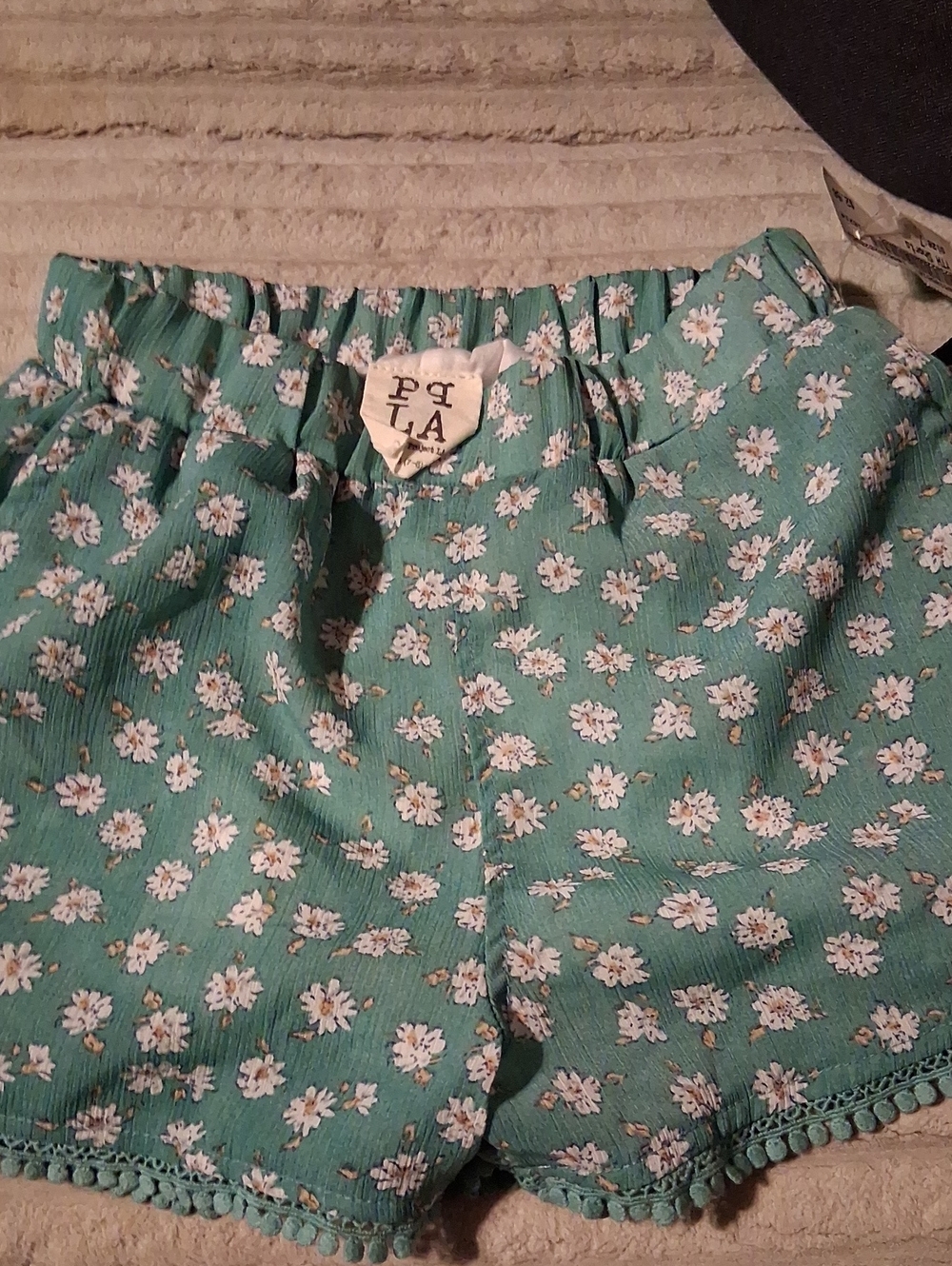 Women's Green Floral Elastic Waist Shorts